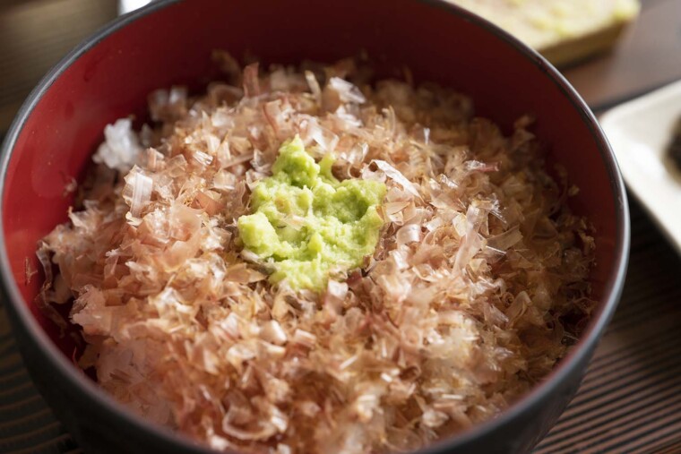 How to eat <em>Wasabi-don</em> | Experience the taste of that restaurant featured in the popular Japanese TV drama “The Solitary Gourmet” in Izu.