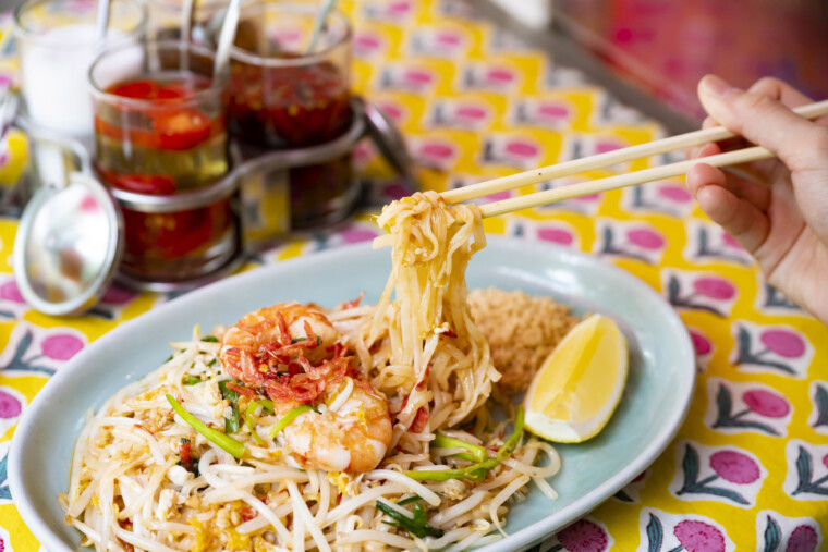 How to Eat Pad Thai Like a Local: Tips for Customizing Flavor with Thai Condiments