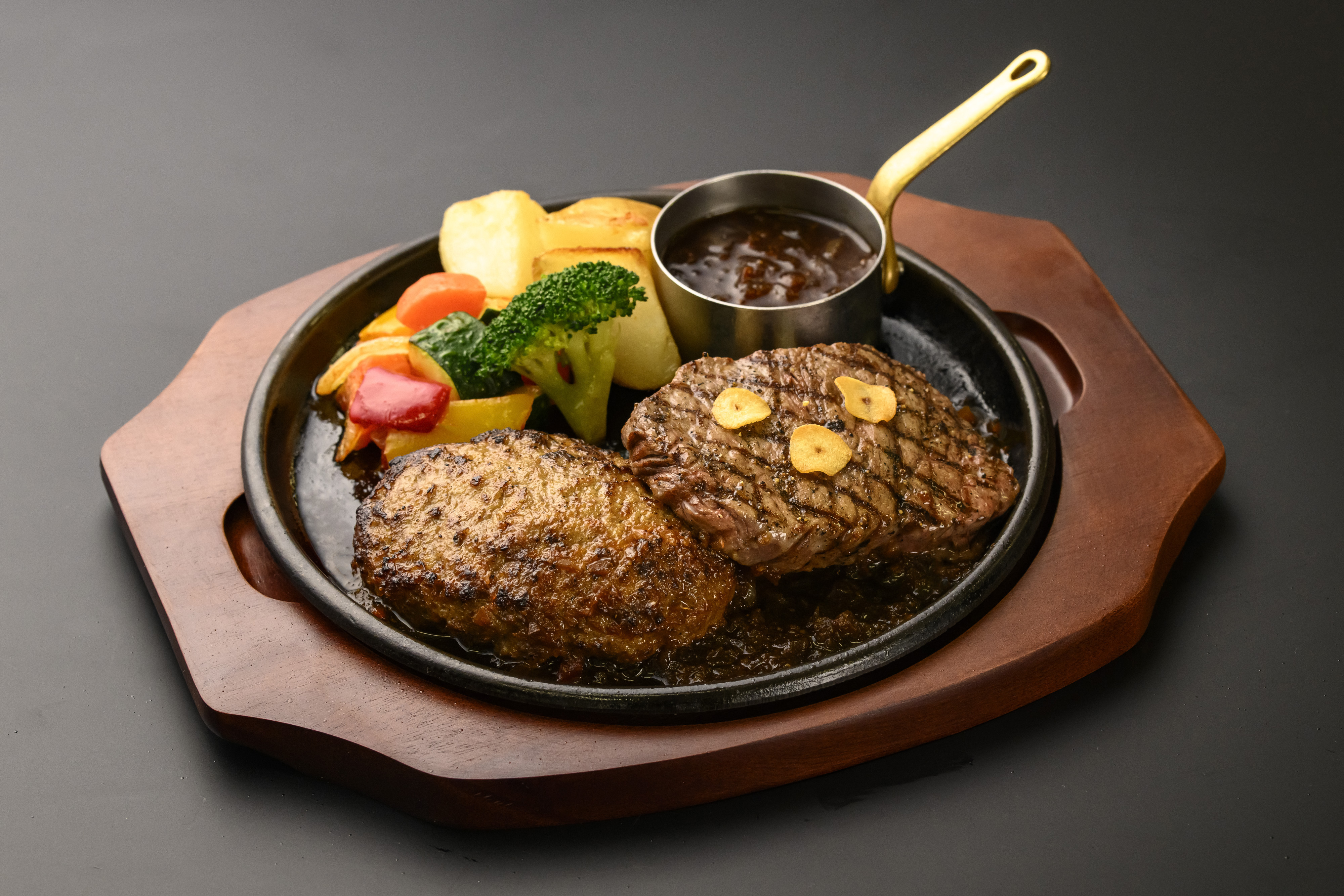 Best Restaurants at Haneda Airport: Must-Try Japanese & Western Dishes Before Your Flight