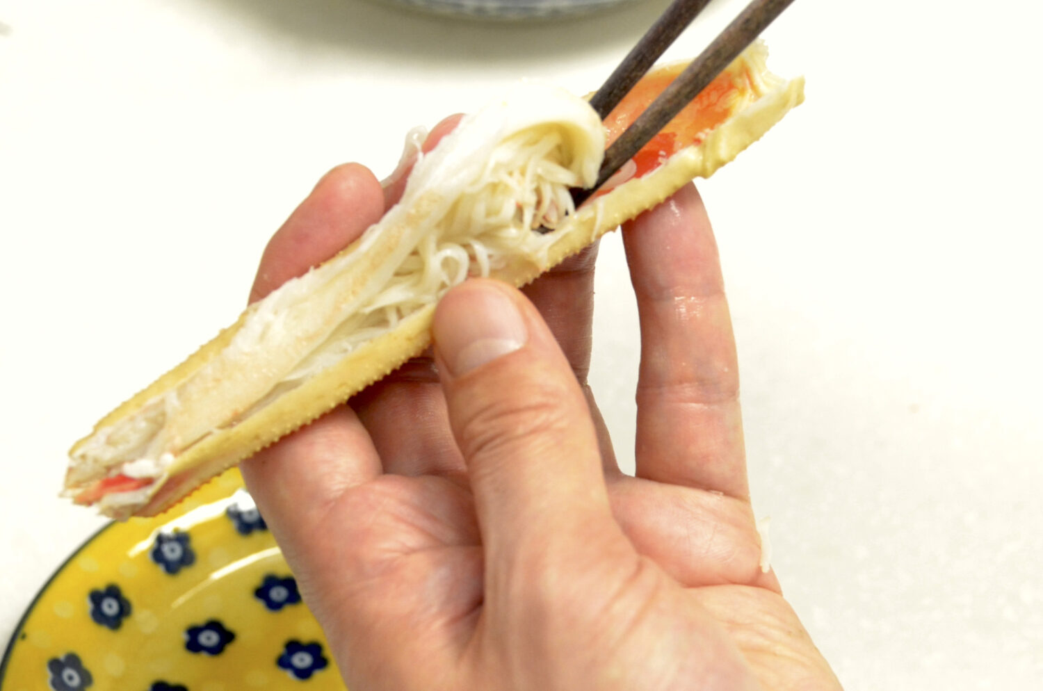 脚の身をかき出す