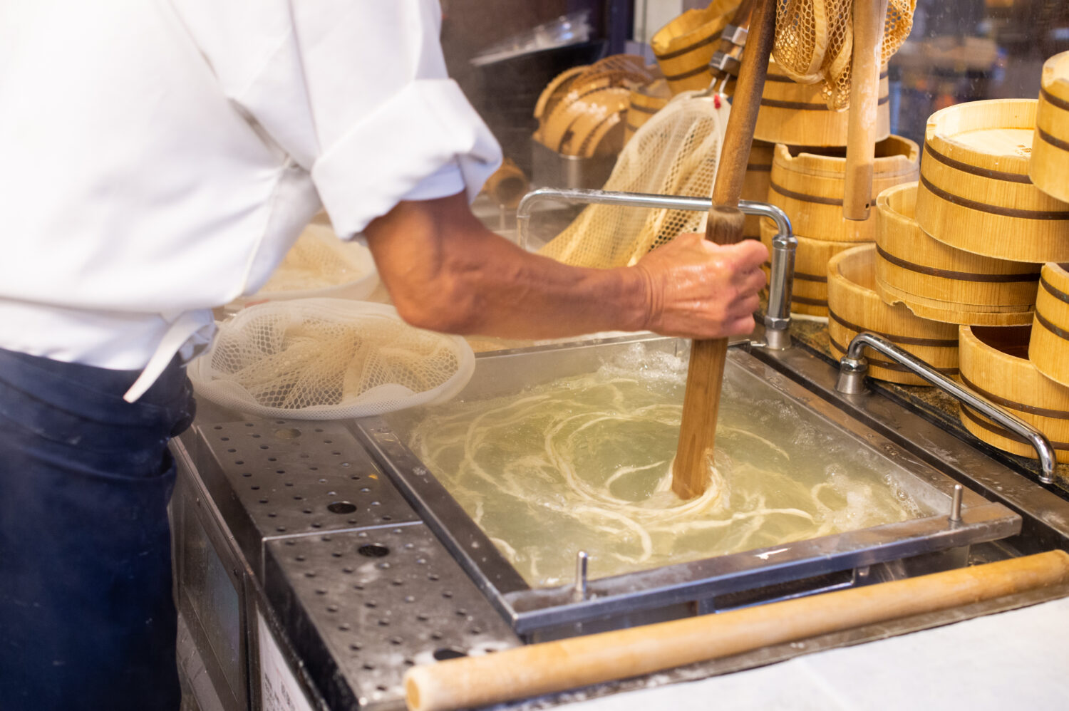 丸亀製麺の職人が打つ本格的なうどん