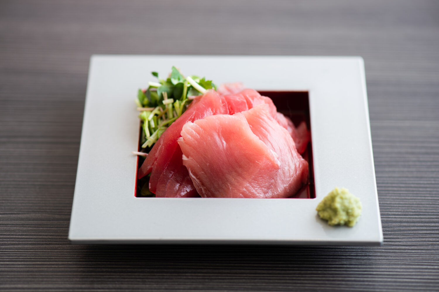 Bluefin Tuna Sashimi　本マグロ刺身　honmaguro sashimi