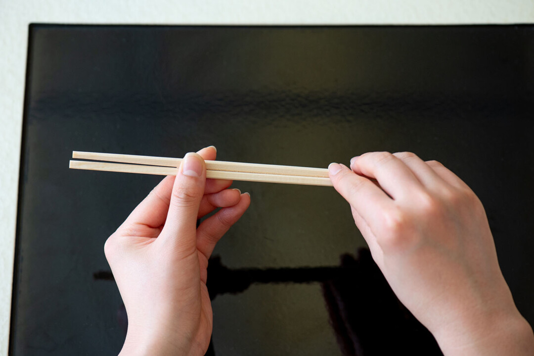 How to put down chopsticks