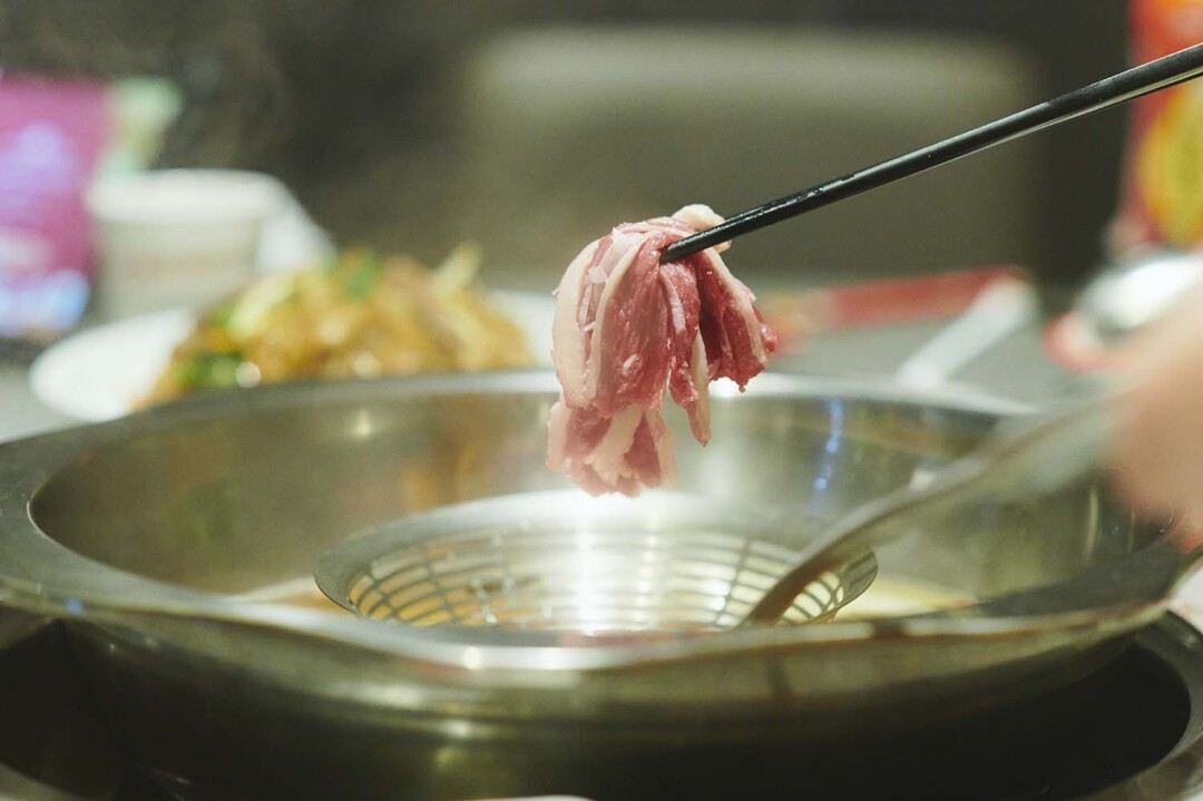 ガチ中華の食べ方【2】|東京・上野で中国式の牛肉しゃぶしゃぶを堪能!