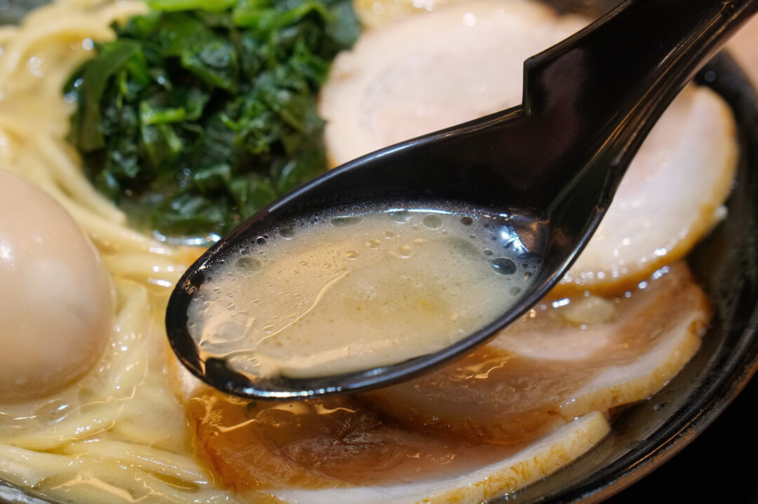 一杯のラーメンでさまざまな味が楽しめる