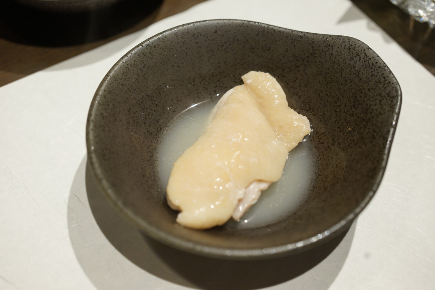 次に地鶏をいただきます