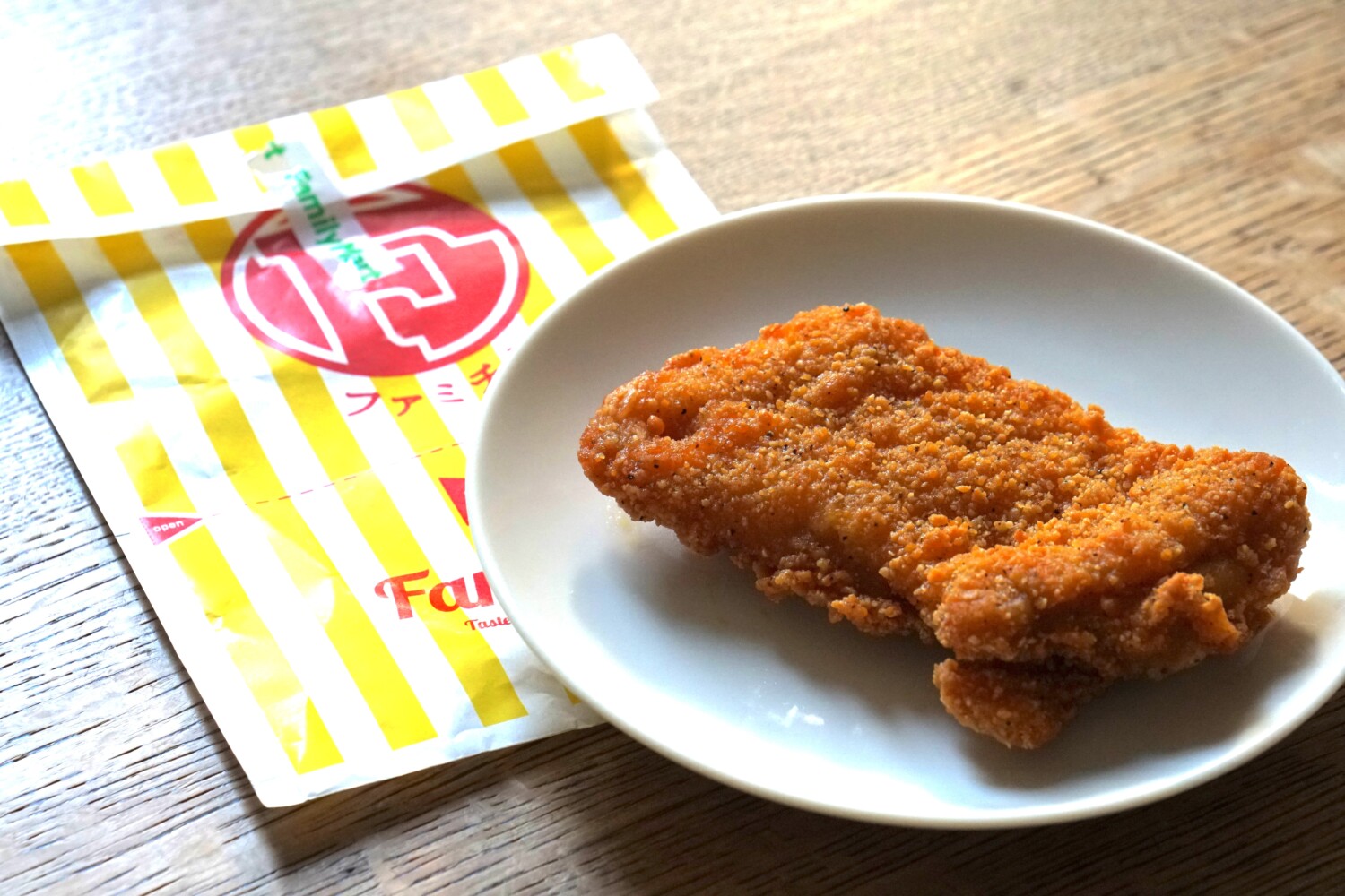 ファミリーマートの「ファミチキ」