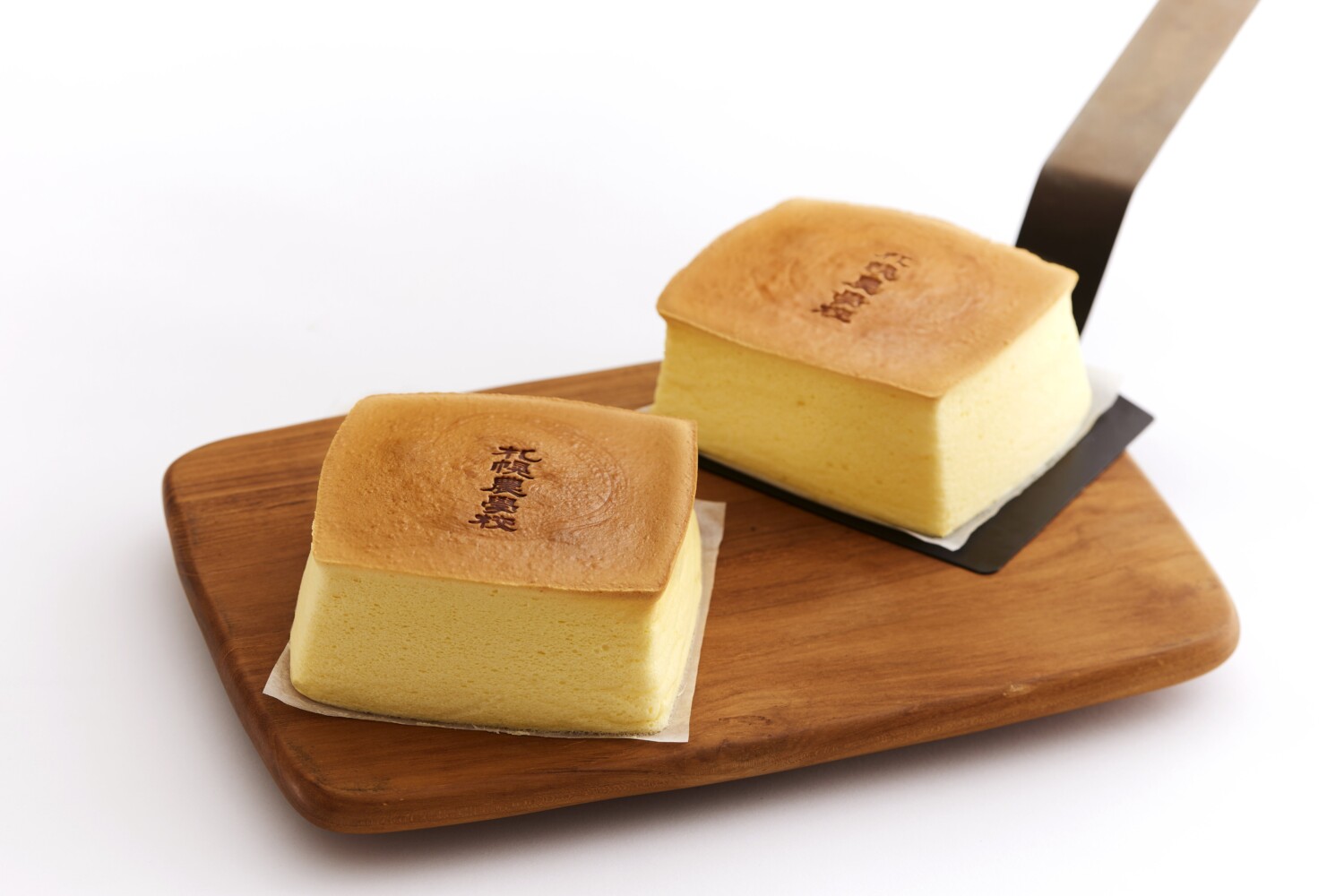 焼きたて酪農チーズケーキ