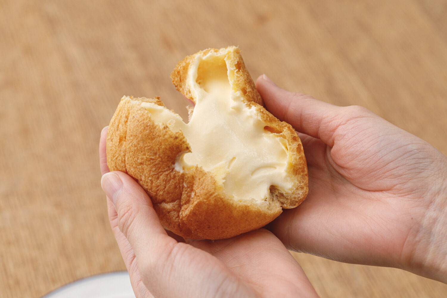 How to Eat a Cream Puff Without Making a Mess: Neat Tips and Elegant Techniques
