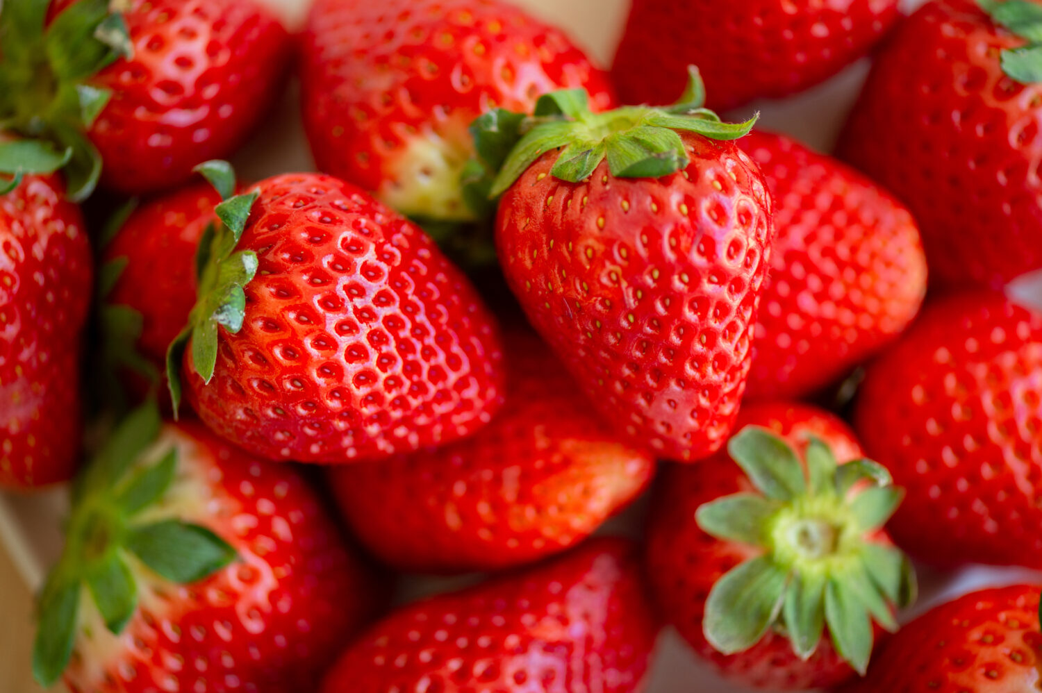 How to Choose, Eat, and Pair Strawberries for Maximum Flavor