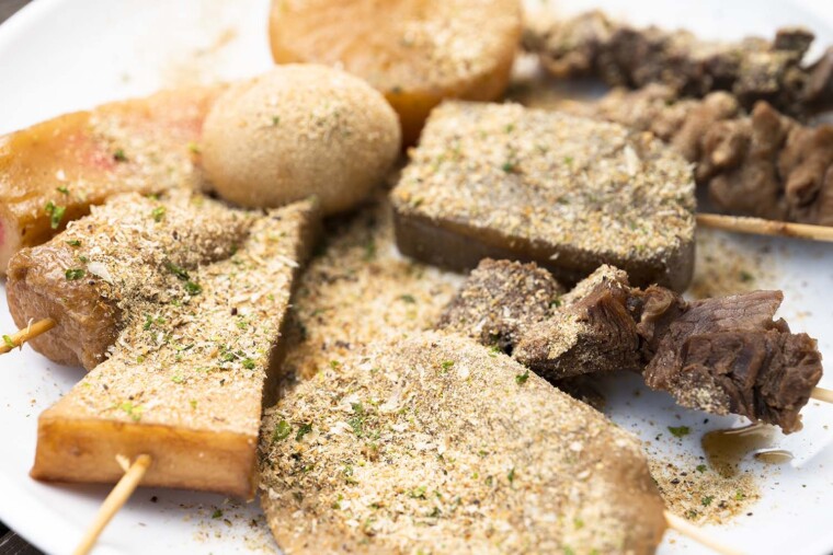 【静冈必吃美食】静冈黑轮的五条规定｜黑鱼糕、黑汤与经典吃法一次看懂！